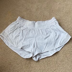 Lululemon Hotty Hot 2.5”